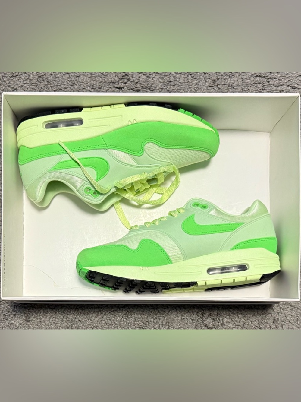 Nike Air Max 1 (Volt)